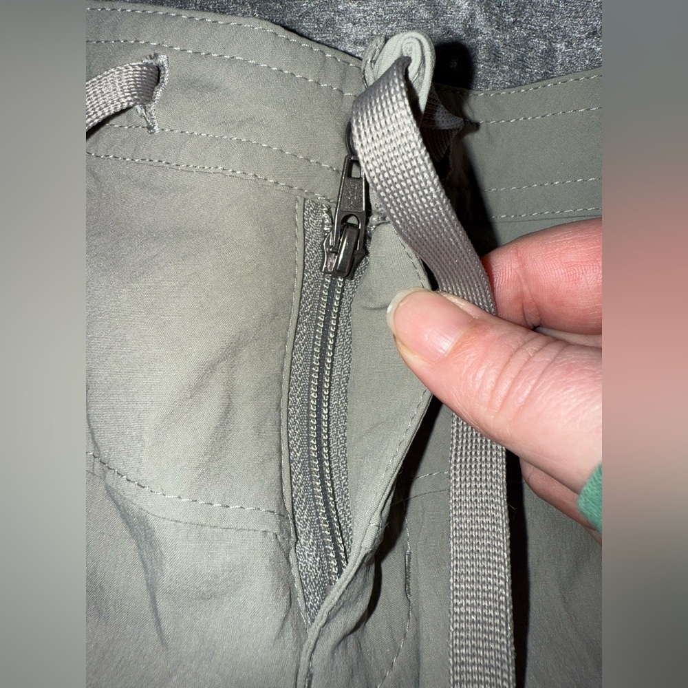 Mountain Hardwear Khaki Tan Yuma Women’s Cargo Pants Sz 6 - Picture 10 of 13